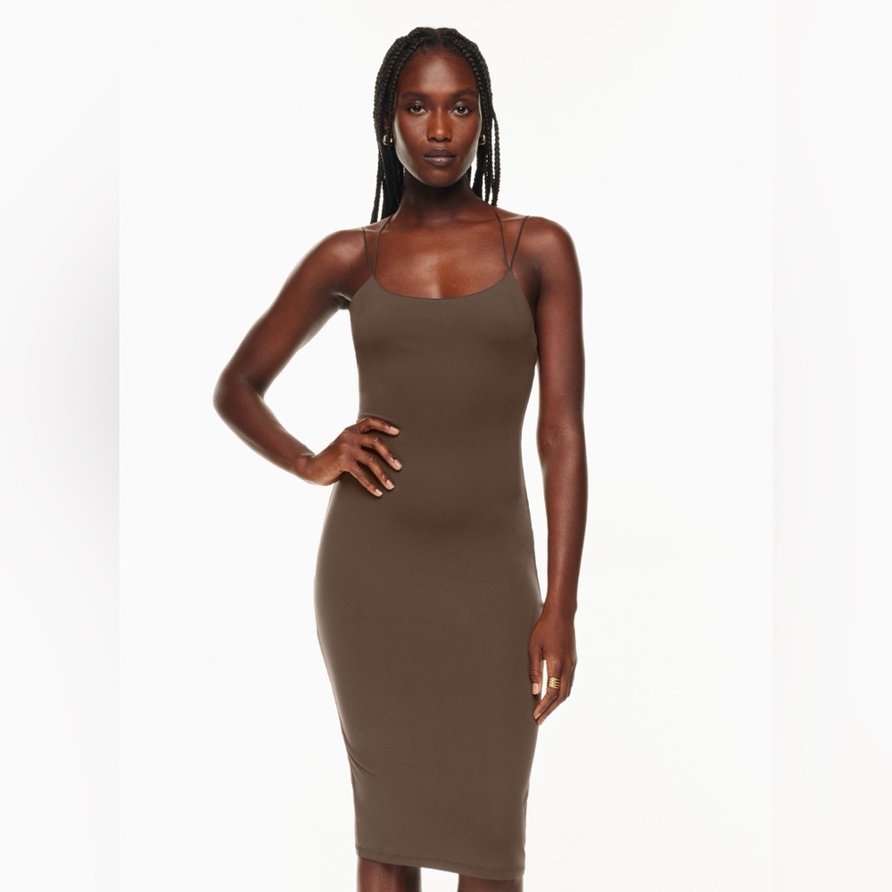 Aritzia contour scoopback dresses